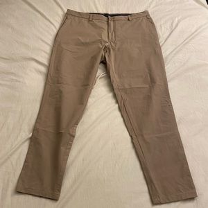Vineyard vines performance golf pants.